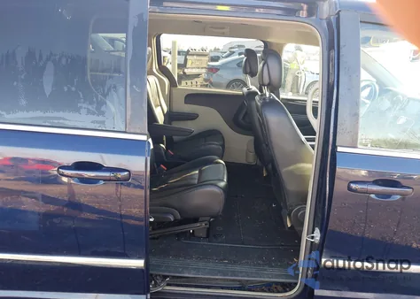 2013 Chrysler Town & Country Touring from USA, damaged, VIN 2C4RC1BG0DR779829